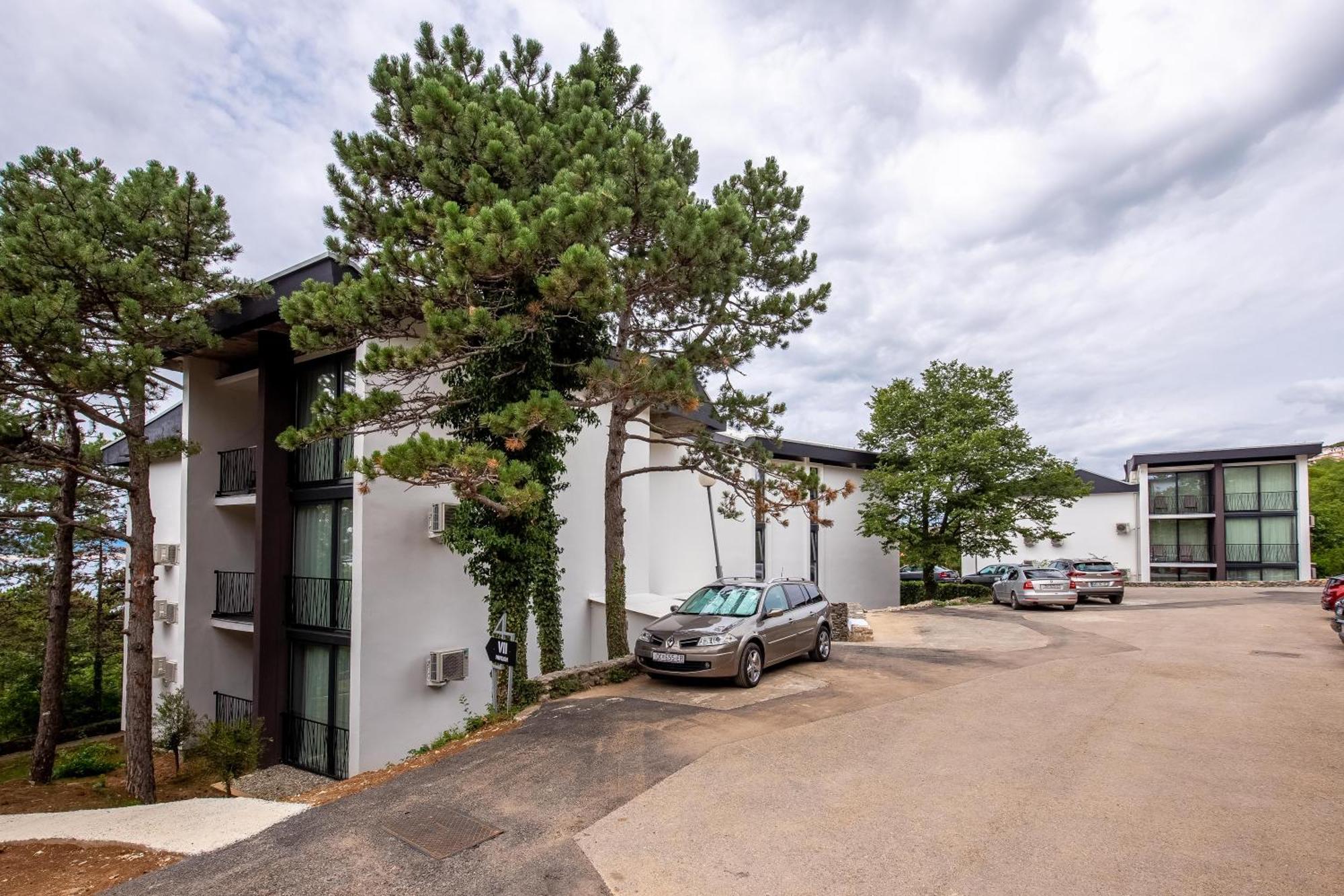 Hotel Paviljoni Omorika Crikvenica Zewnętrze zdjęcie